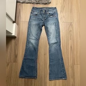 Low Rise American Eagle Jeans